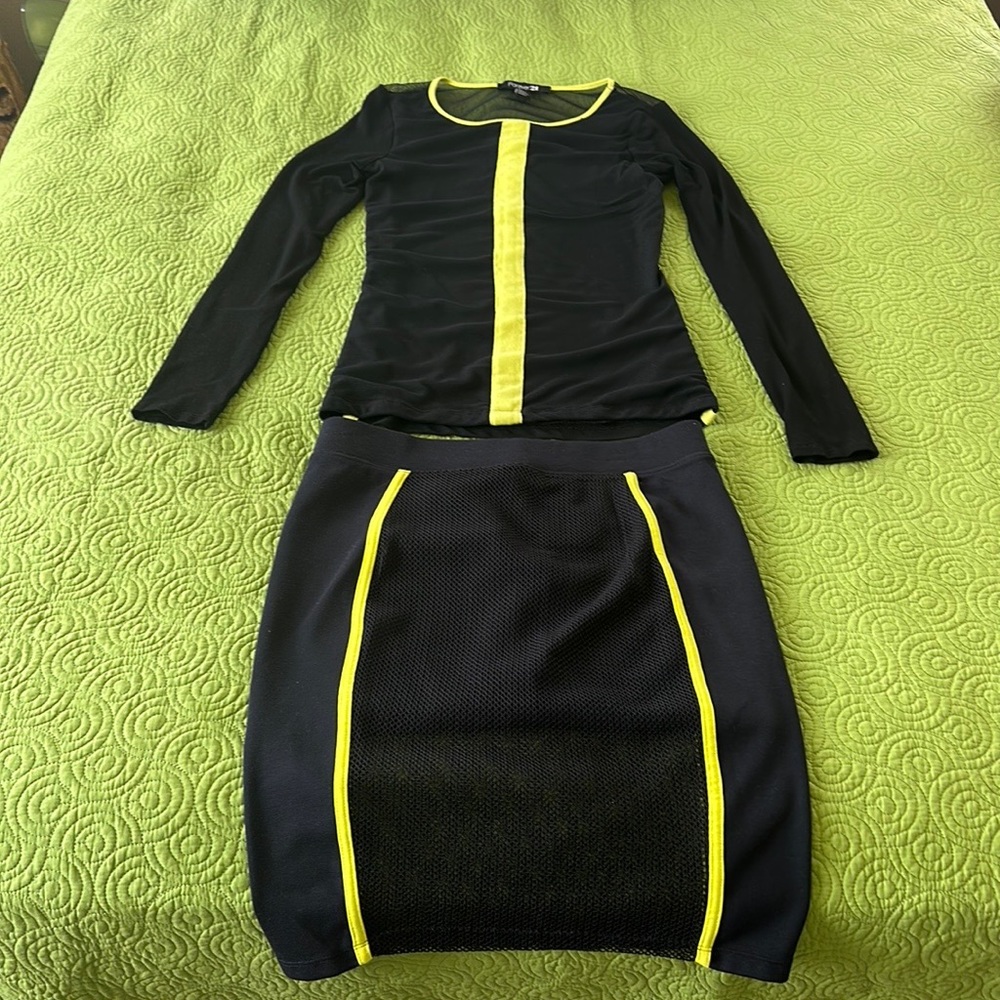 Forever 21  2-Piece Set